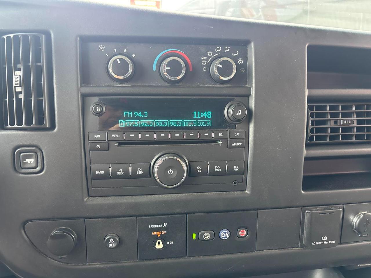 Chevrolet Express Cargo Van RWD 3500 135" 2016