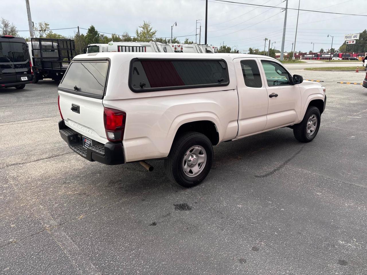 Toyota Tacoma 2WD SR Access Cab 6' Bed I4 AT (Natl) 2021