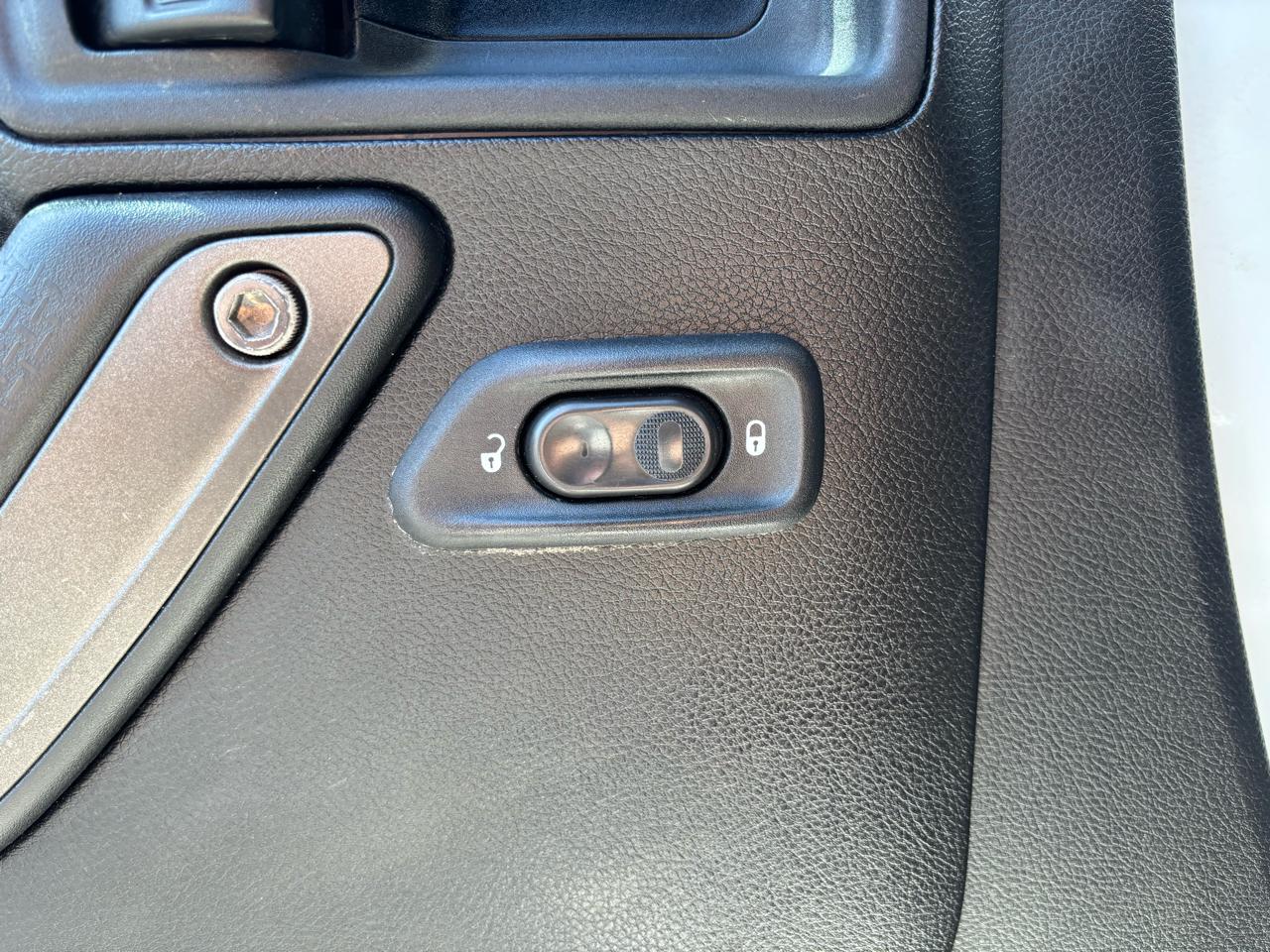 Jeep Wrangler Unlimited 4WD 4dr Sport 2013