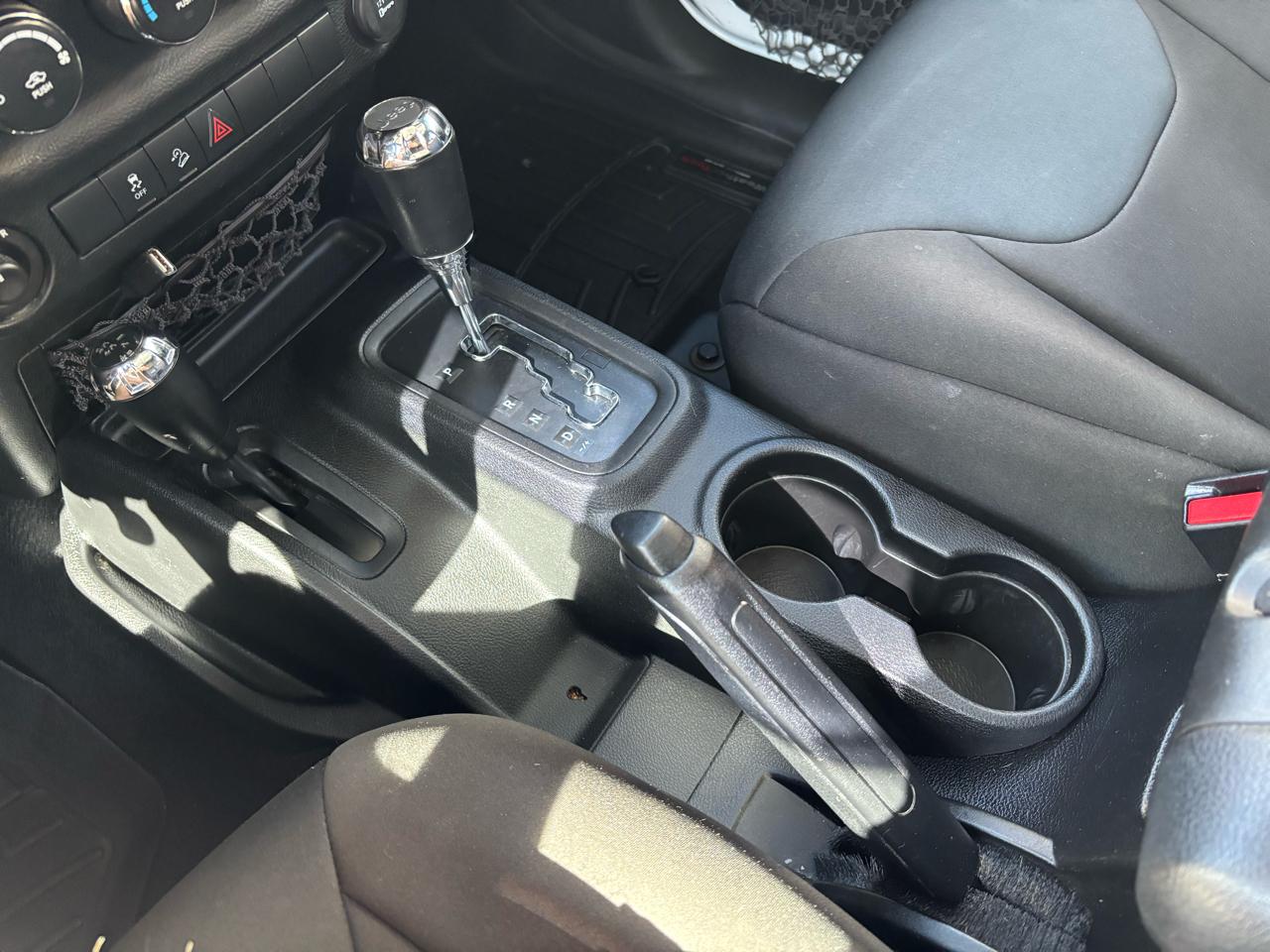 Jeep Wrangler Unlimited 4WD 4dr Sport 2013