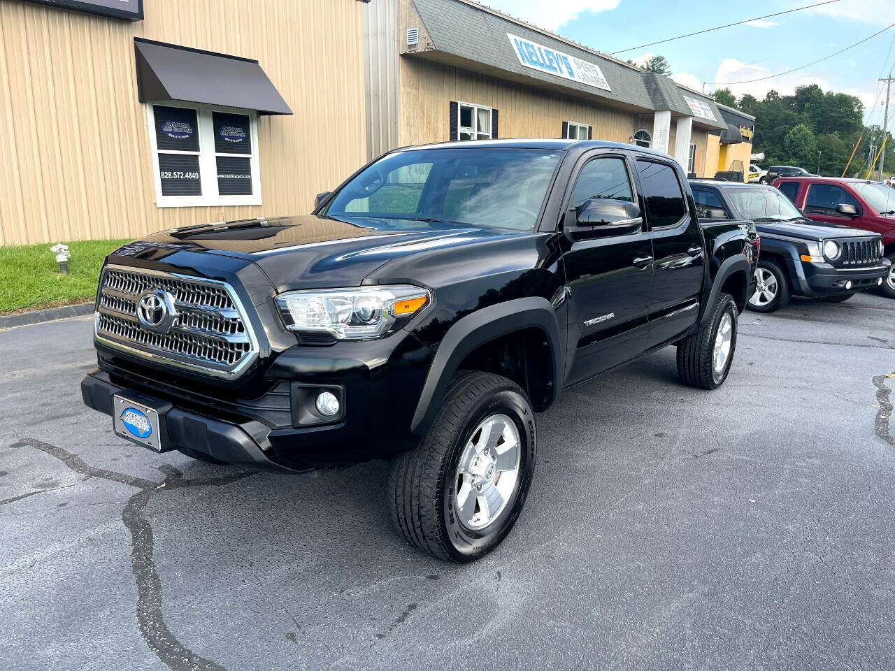Toyota Tacoma TRD Off Road Double Cab 5' Bed V6 4x4 AT (Natl) 2016