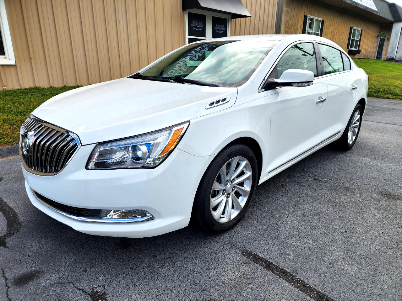 Buick LaCrosse Leather Package 2016