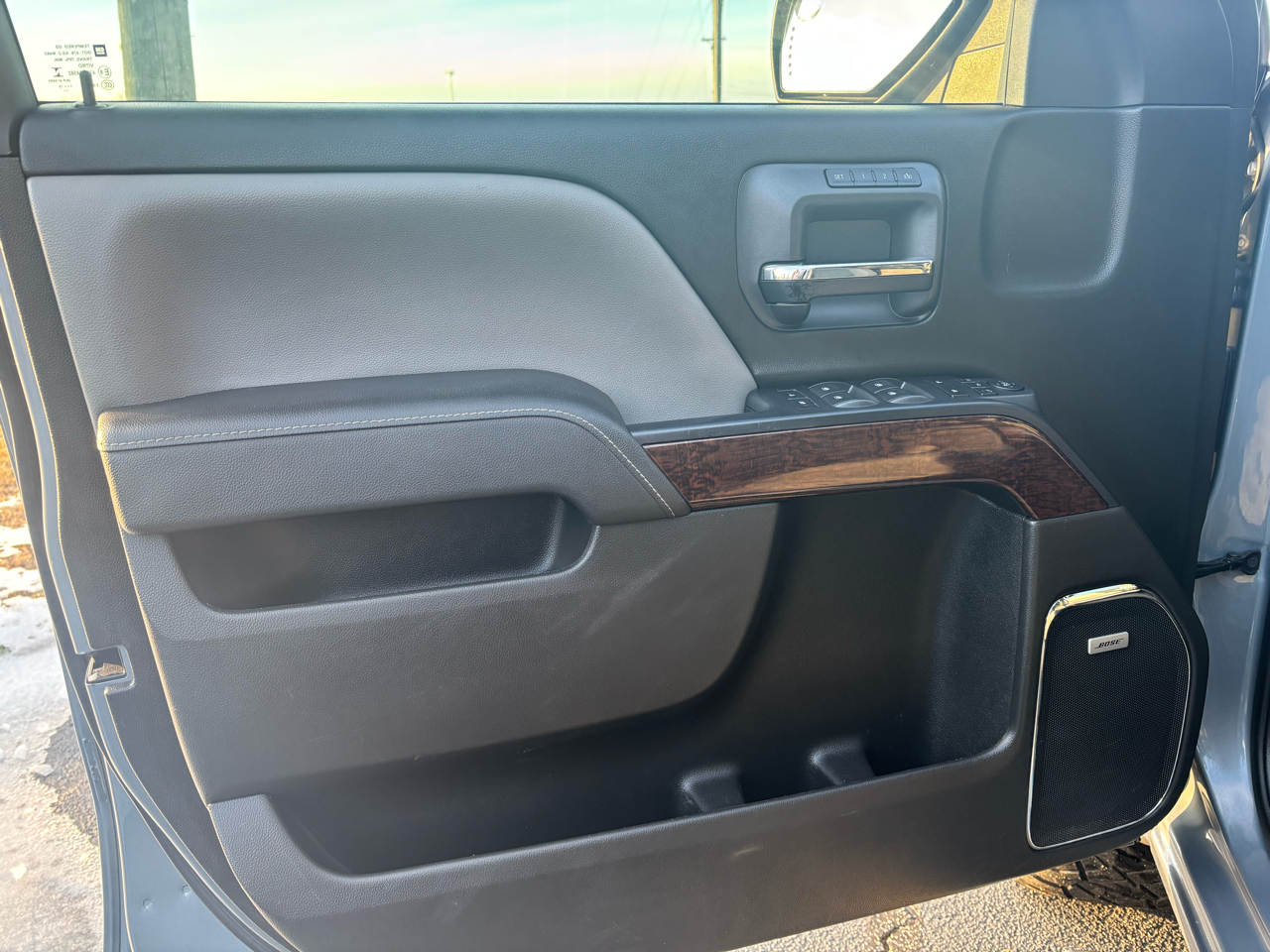 GMC Sierra 1500 SLT Crew Cab Short Box 4WD 2015