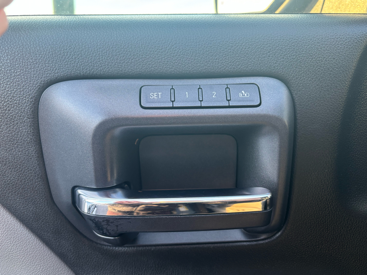 GMC Sierra 1500 SLT Crew Cab Short Box 4WD 2015