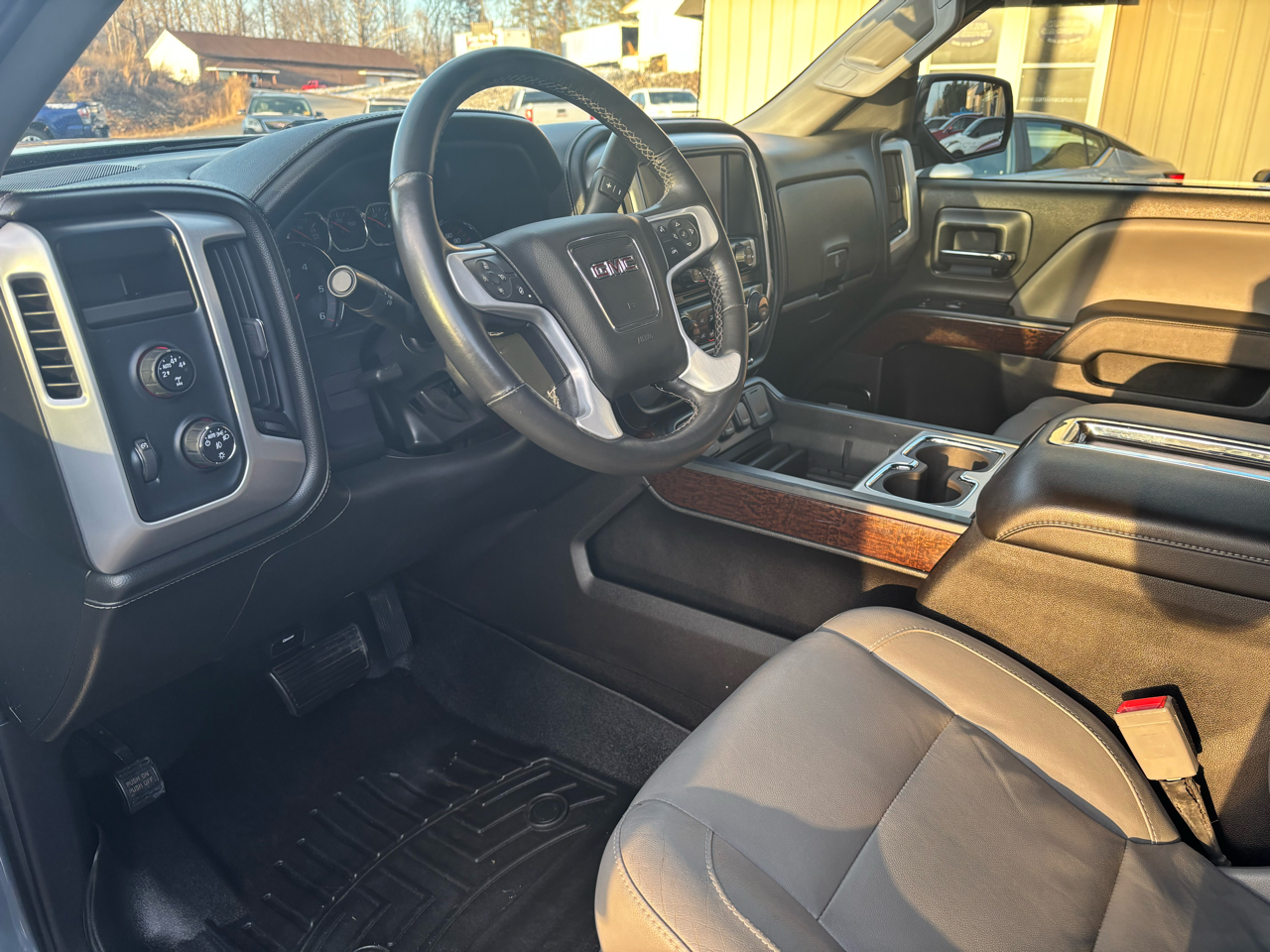 GMC Sierra 1500 SLT Crew Cab Short Box 4WD 2015