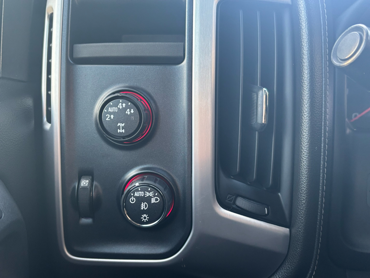 GMC Sierra 1500 SLT Crew Cab Short Box 4WD 2015