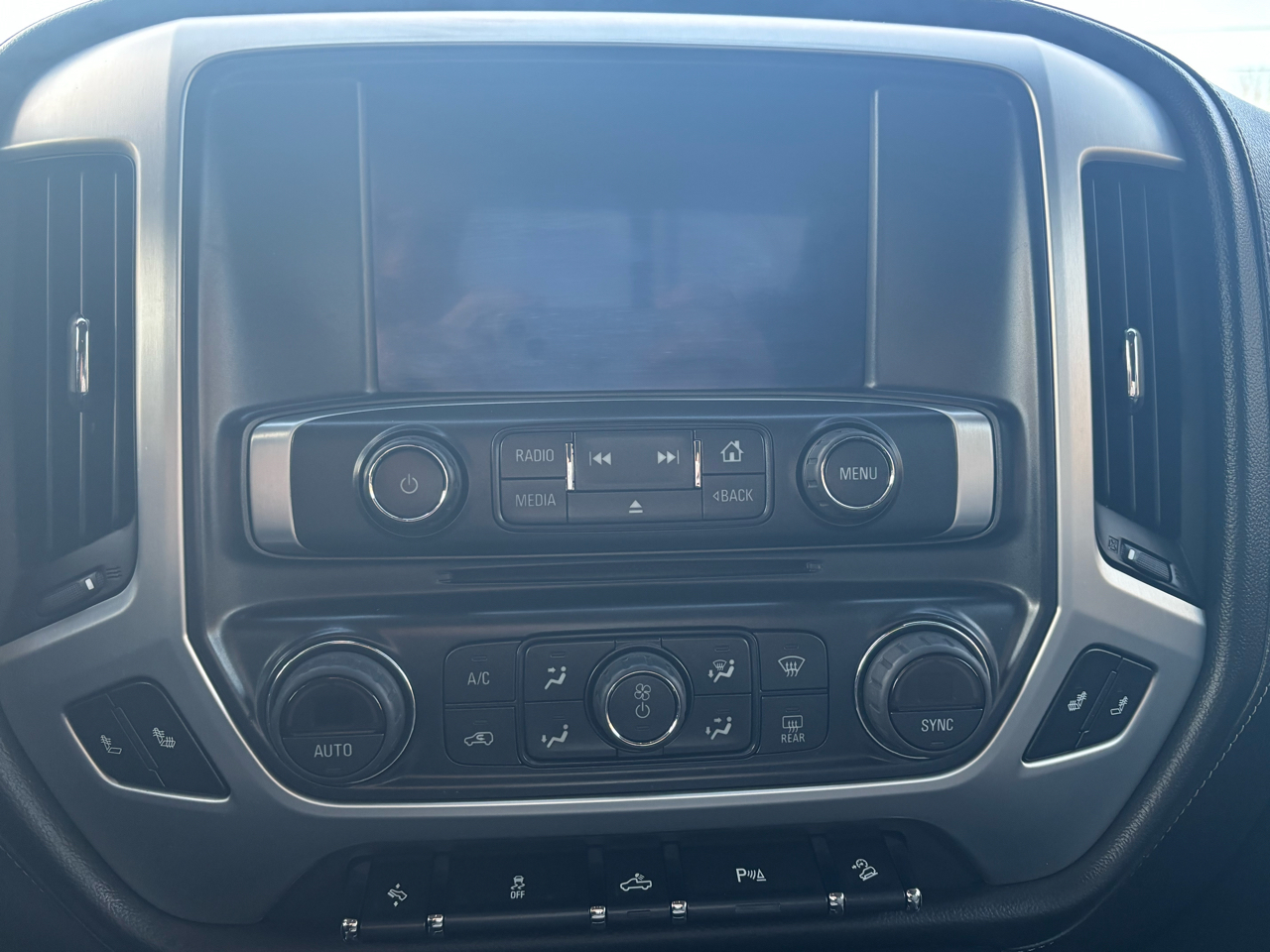 GMC Sierra 1500 SLT Crew Cab Short Box 4WD 2015