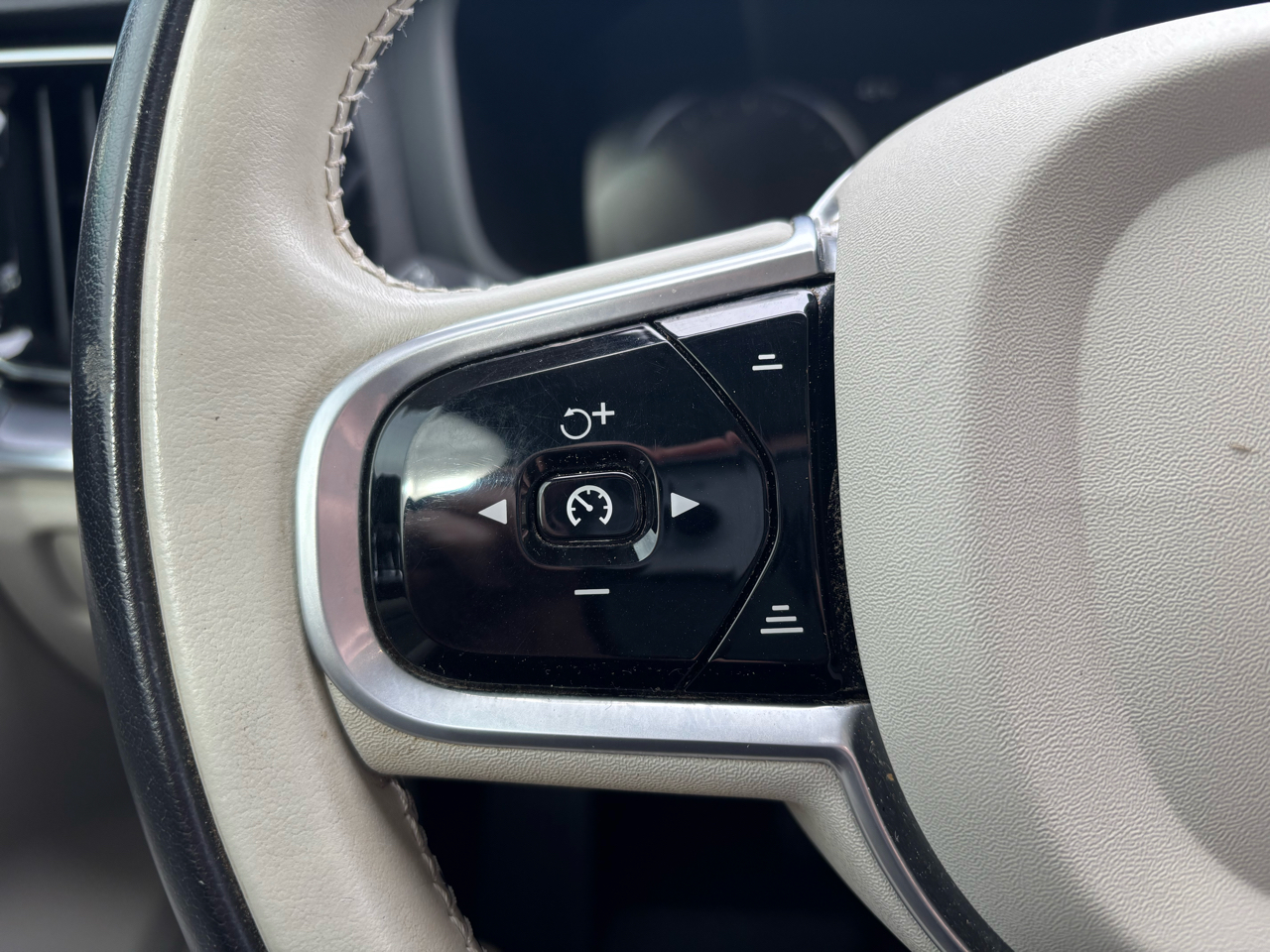 Volvo V60 Cross Country T5 2020