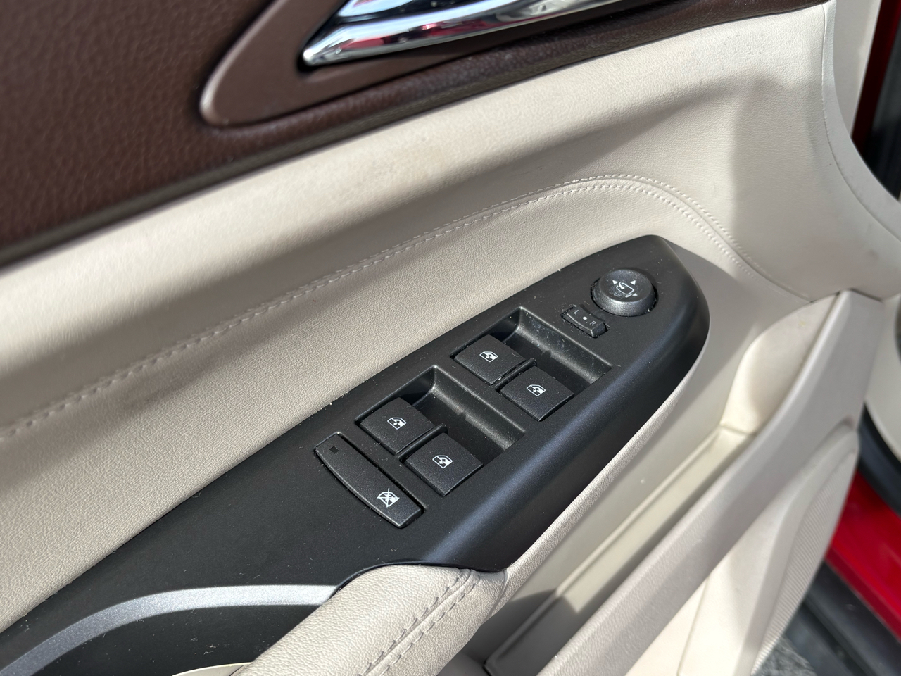 Cadillac SRX Premium AWD 2012