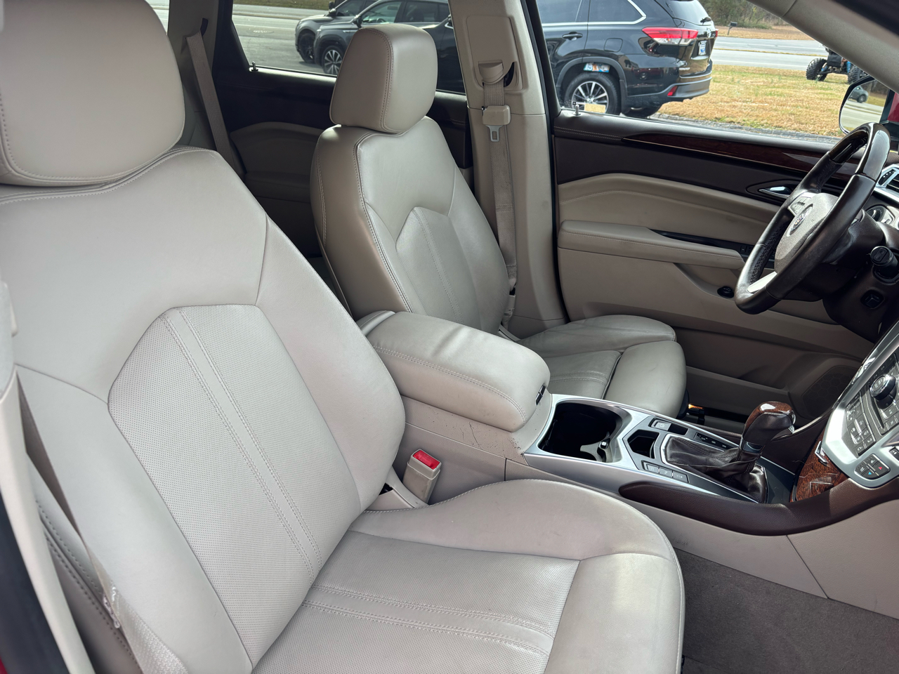 Cadillac SRX Premium AWD 2012