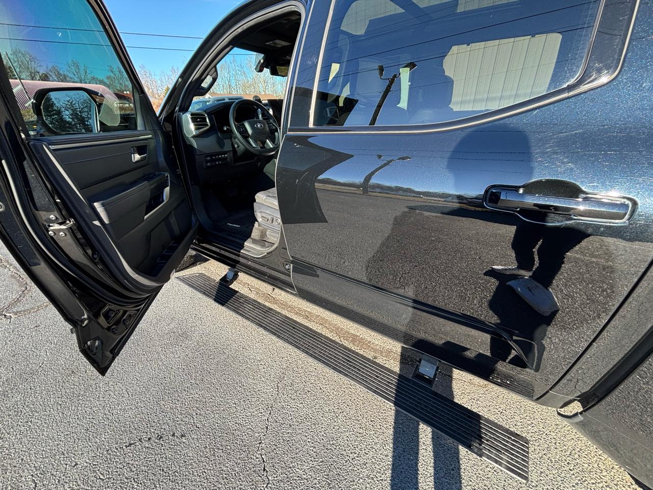 Toyota Tundra Platinum CrewMax 4WD 2023