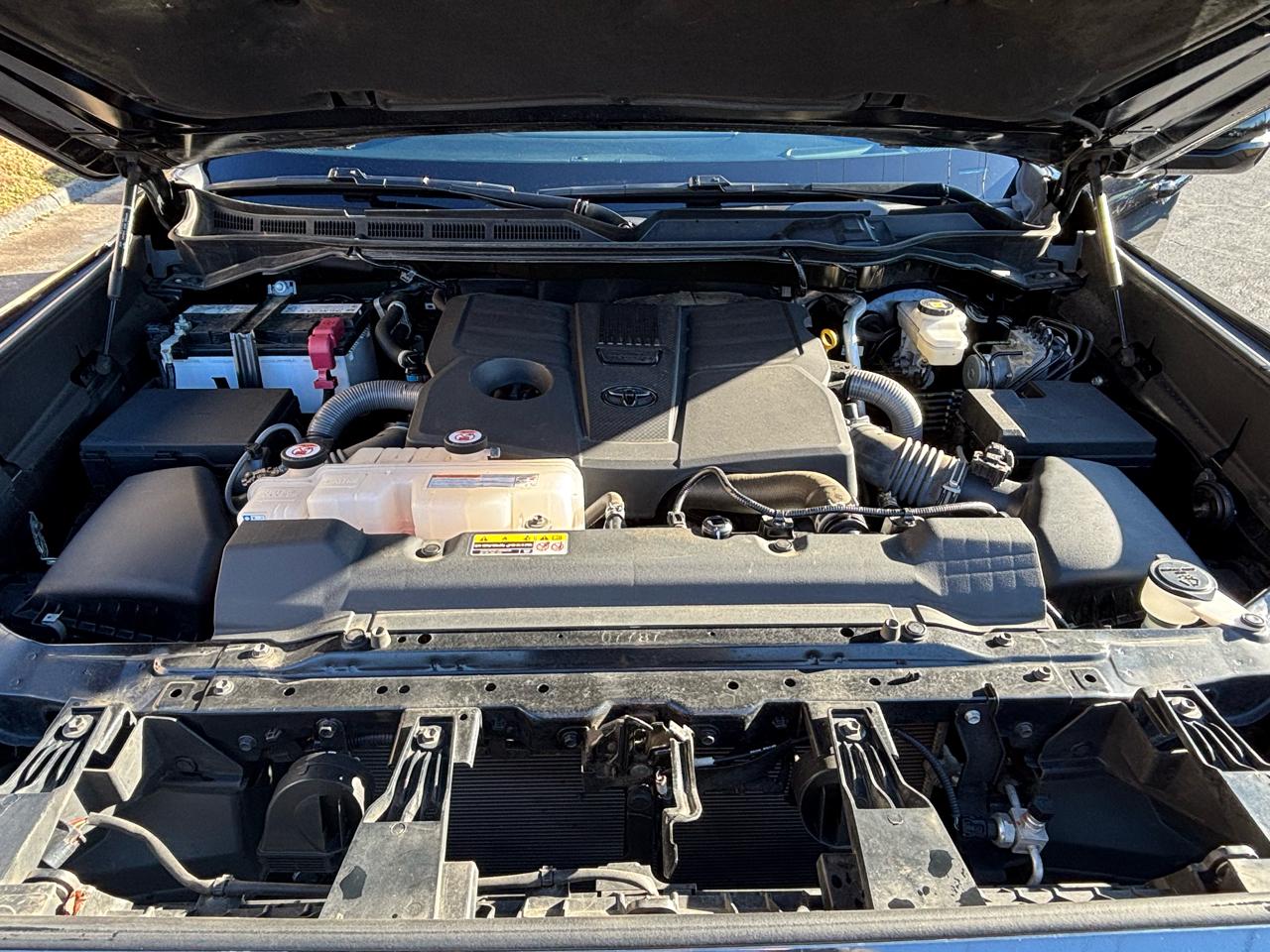 Toyota Tundra Platinum CrewMax 4WD 2023