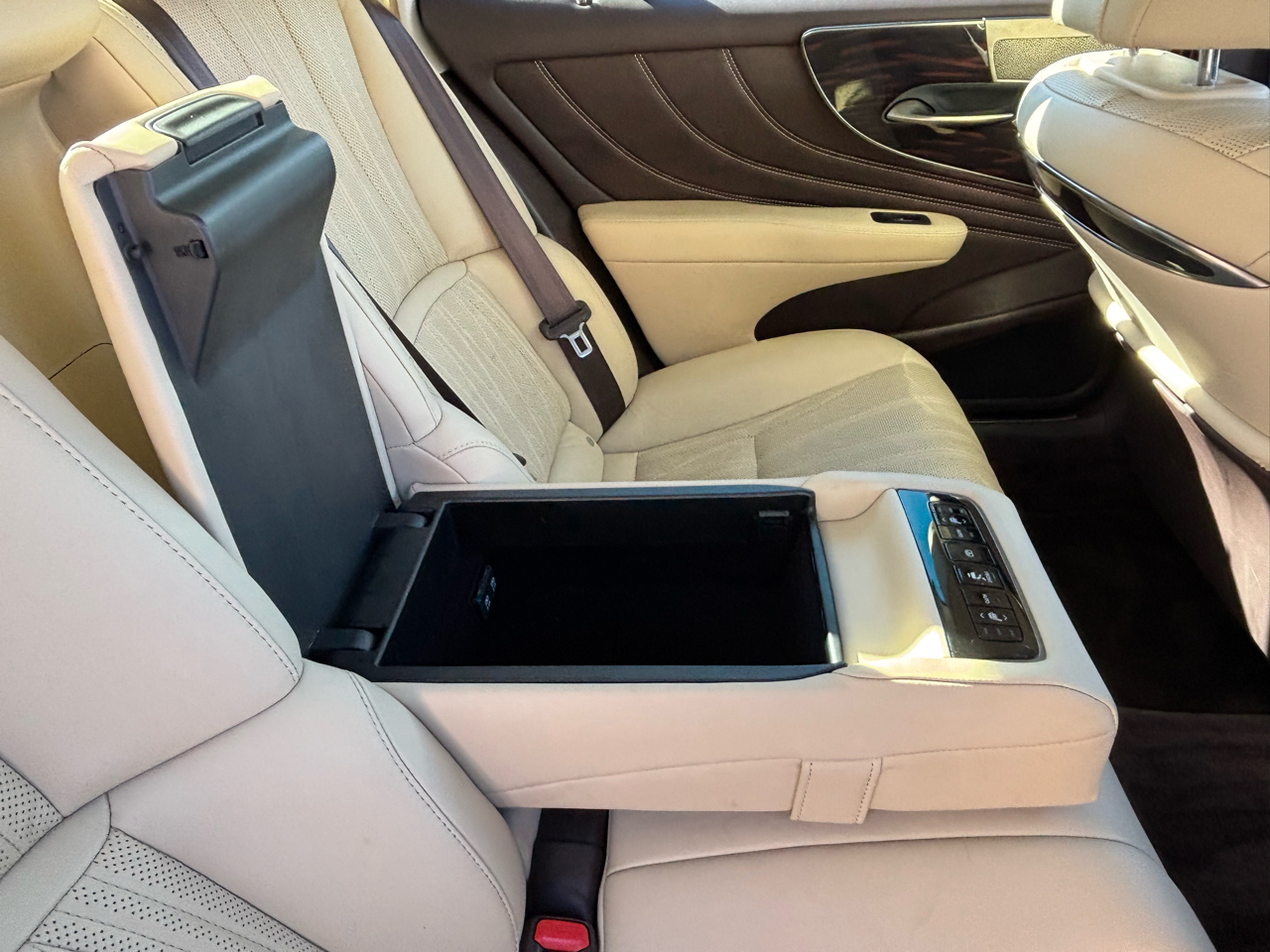 Lexus LS 500 Base 2018