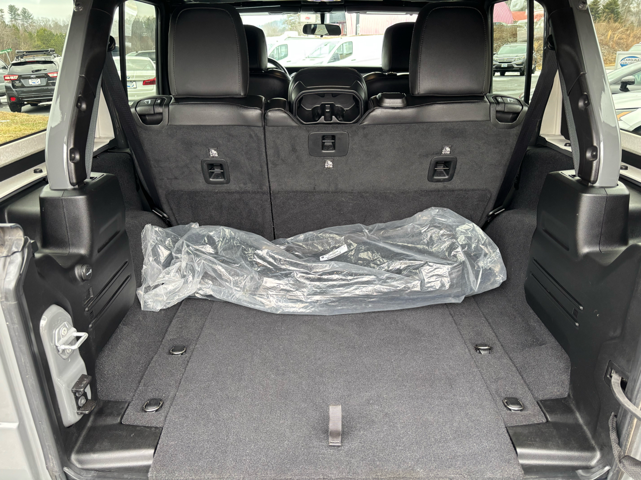 Jeep Wrangler Unlimited Sahara 2021