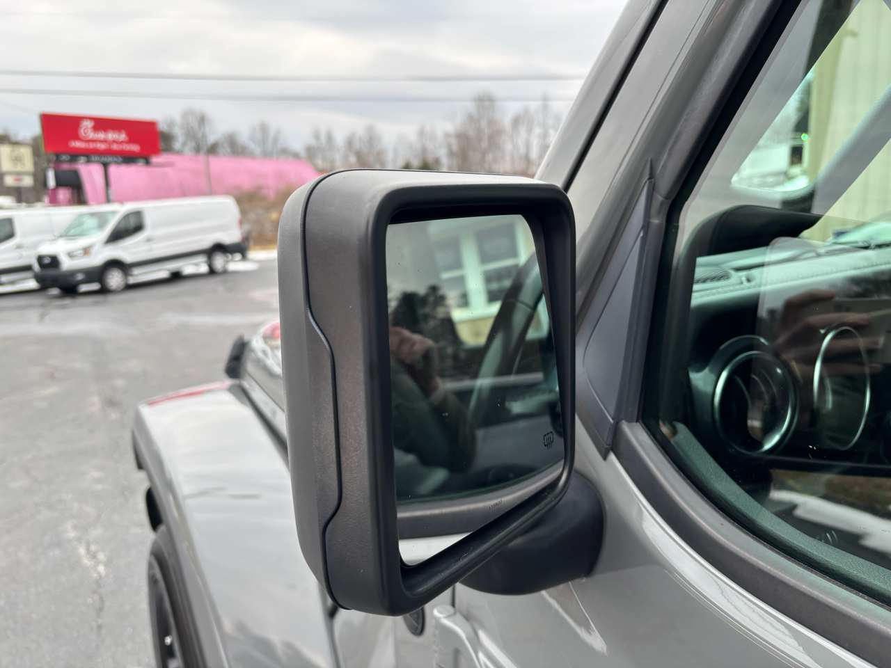 Jeep Wrangler Unlimited Sahara 2021