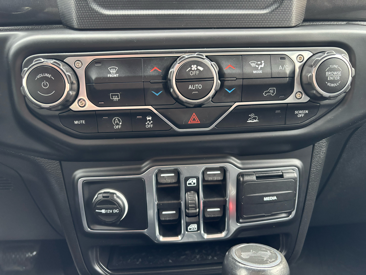 Jeep Wrangler Unlimited Sahara 2021