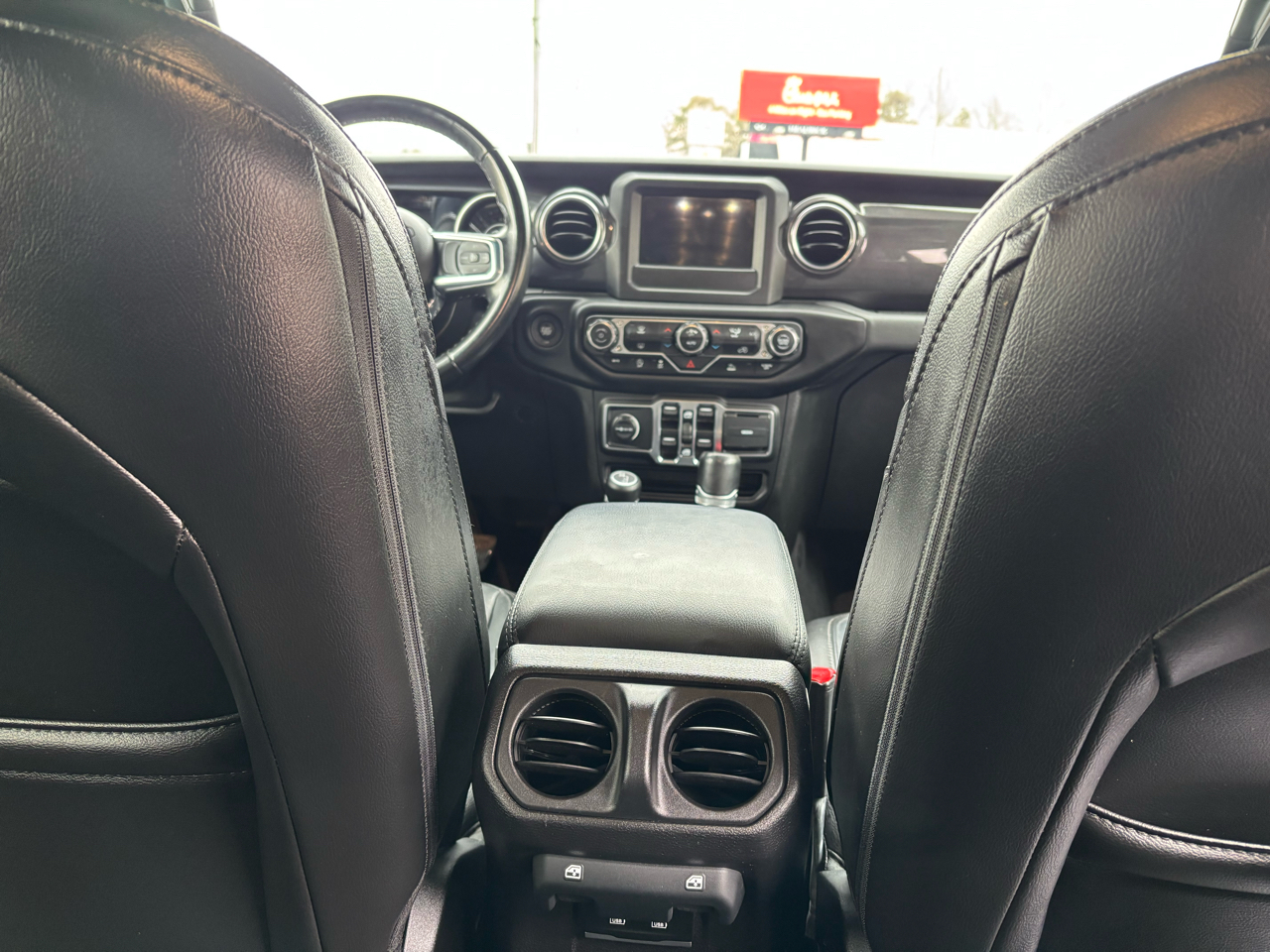 Jeep Wrangler Unlimited Sahara 2021