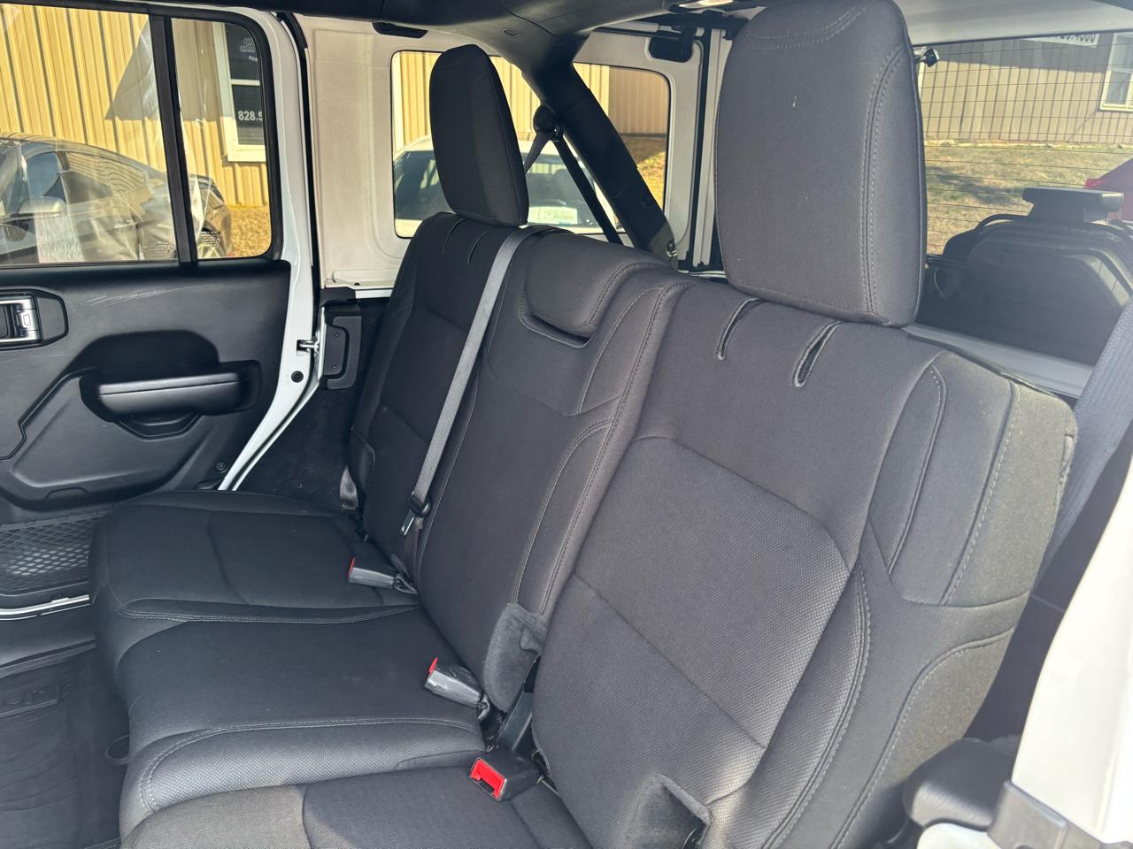 Jeep Wrangler Unlimited Willys 4x4 2021