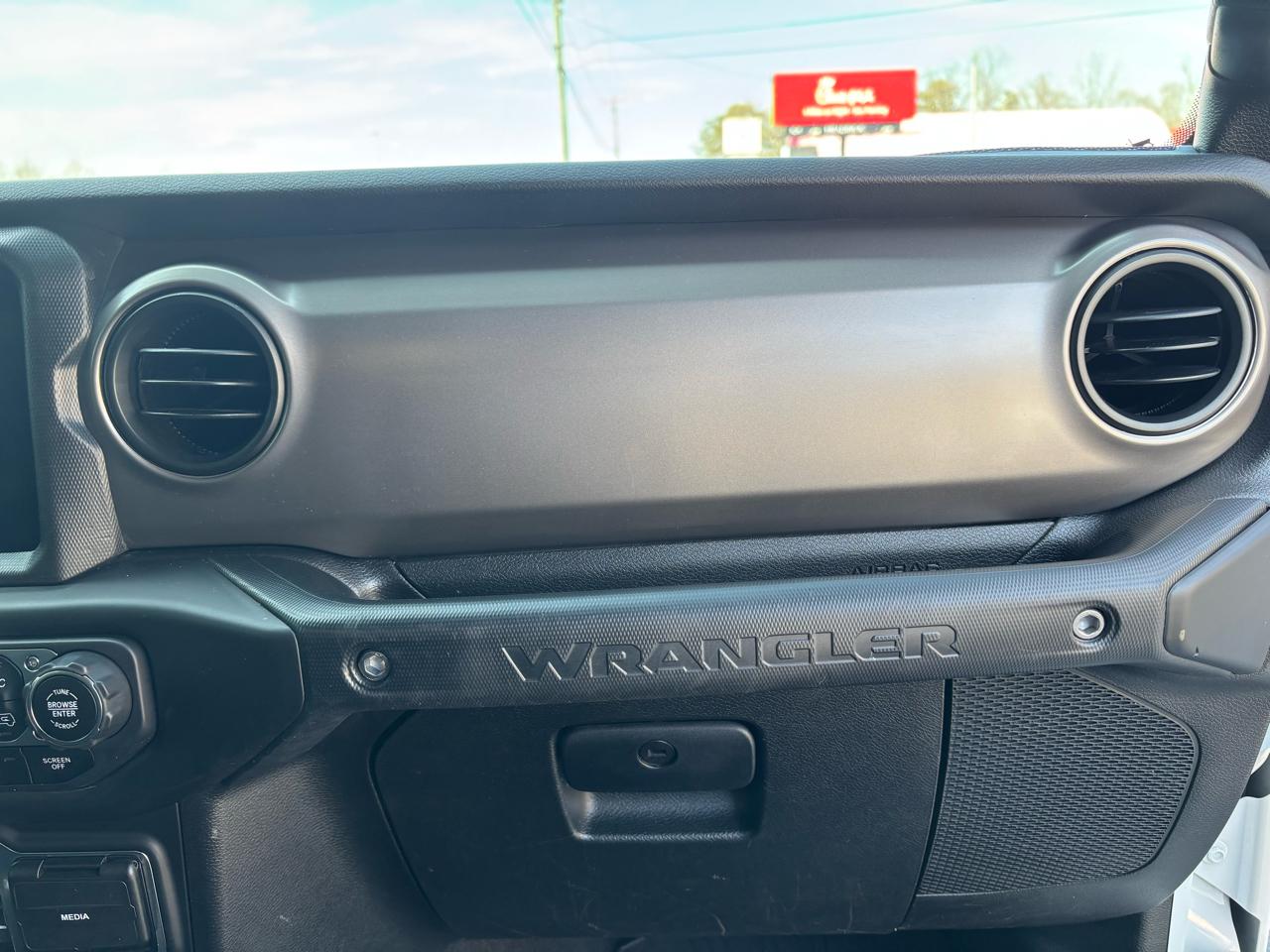 Jeep Wrangler Unlimited Willys 4x4 2021