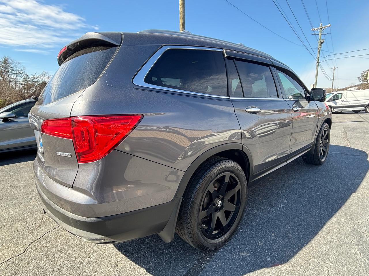 Honda Pilot Touring 2WD 2016