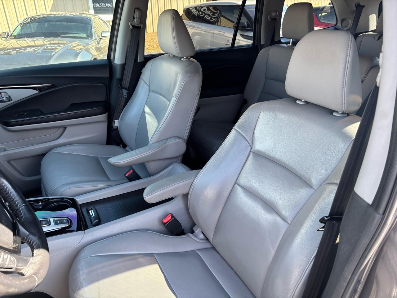 Honda Pilot Touring 2WD 2016