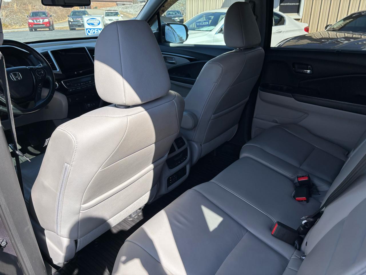 Honda Pilot Touring 2WD 2016