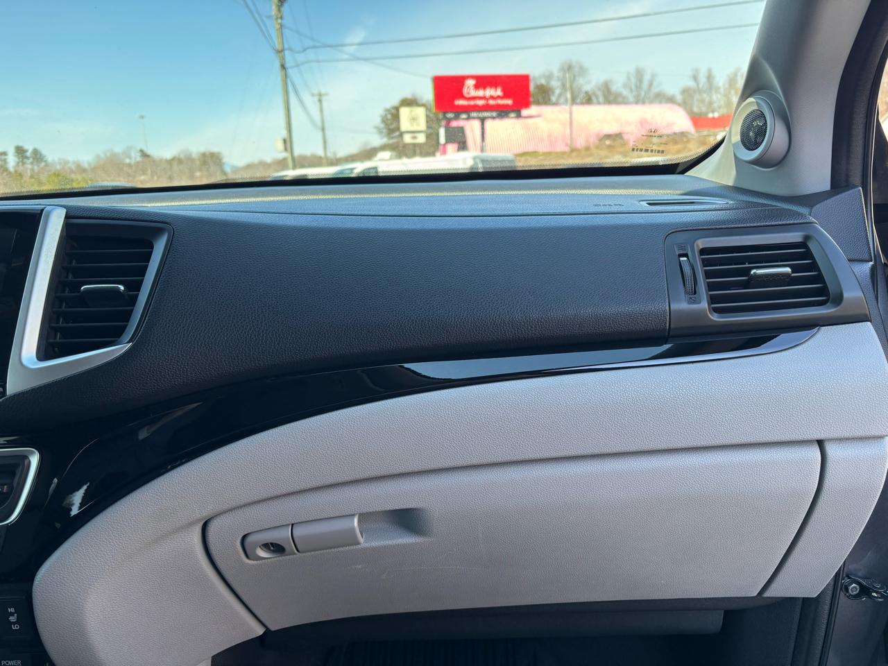 Honda Pilot Touring 2WD 2016