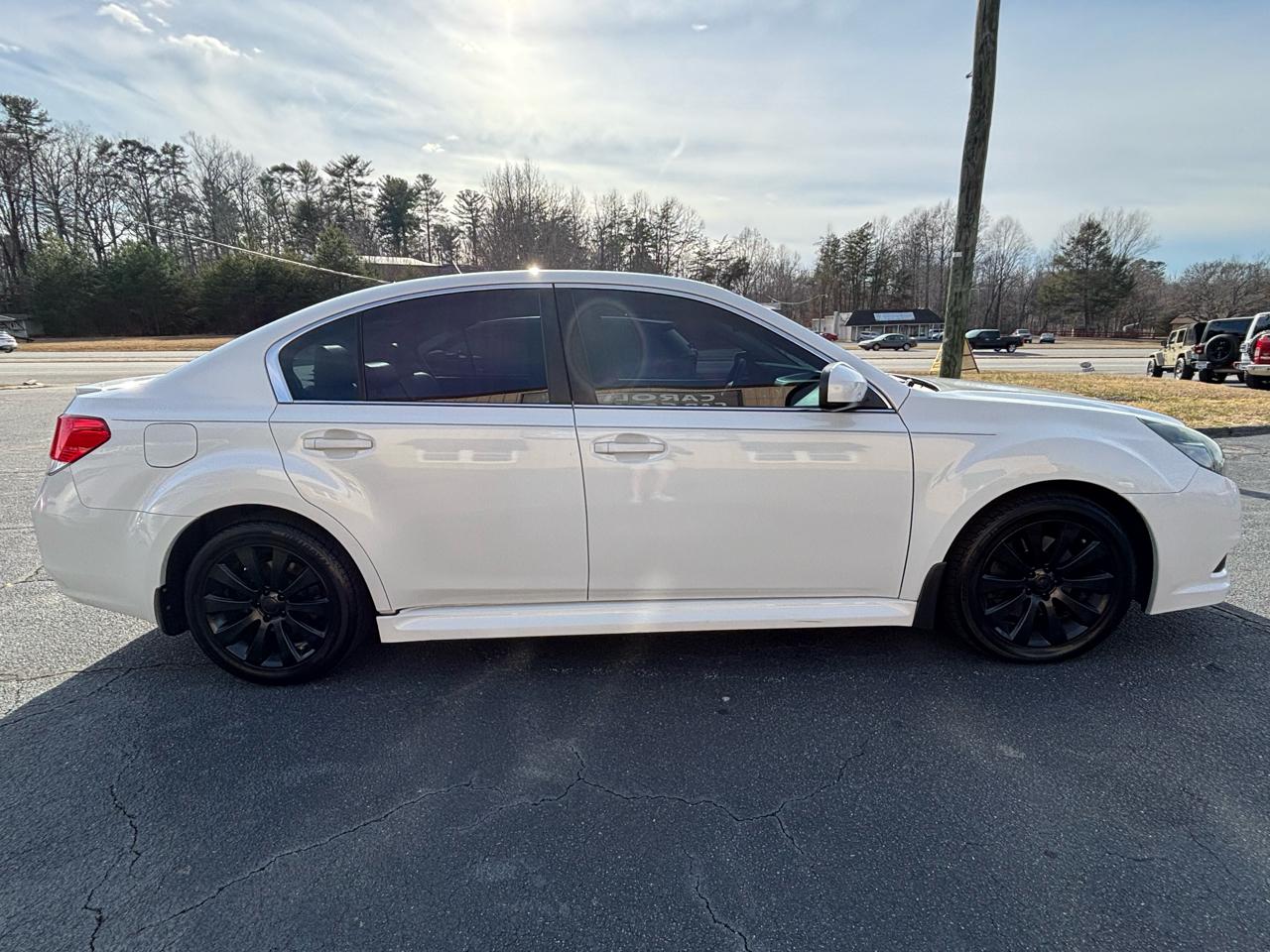 Subaru Legacy 3.6R Limited 2011