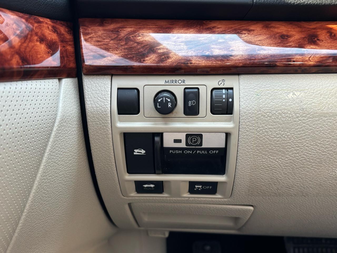 Subaru Legacy 3.6R Limited 2011