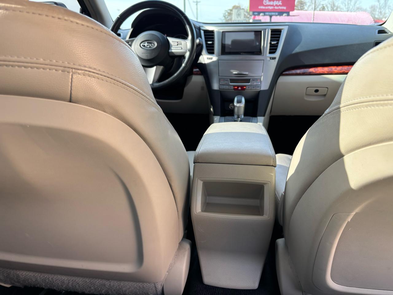 Subaru Legacy 3.6R Limited 2011