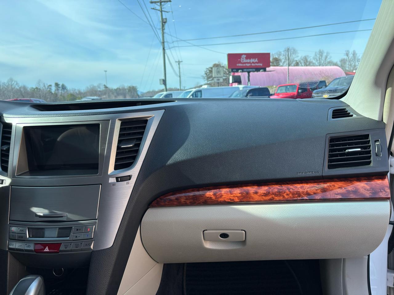 Subaru Legacy 3.6R Limited 2011