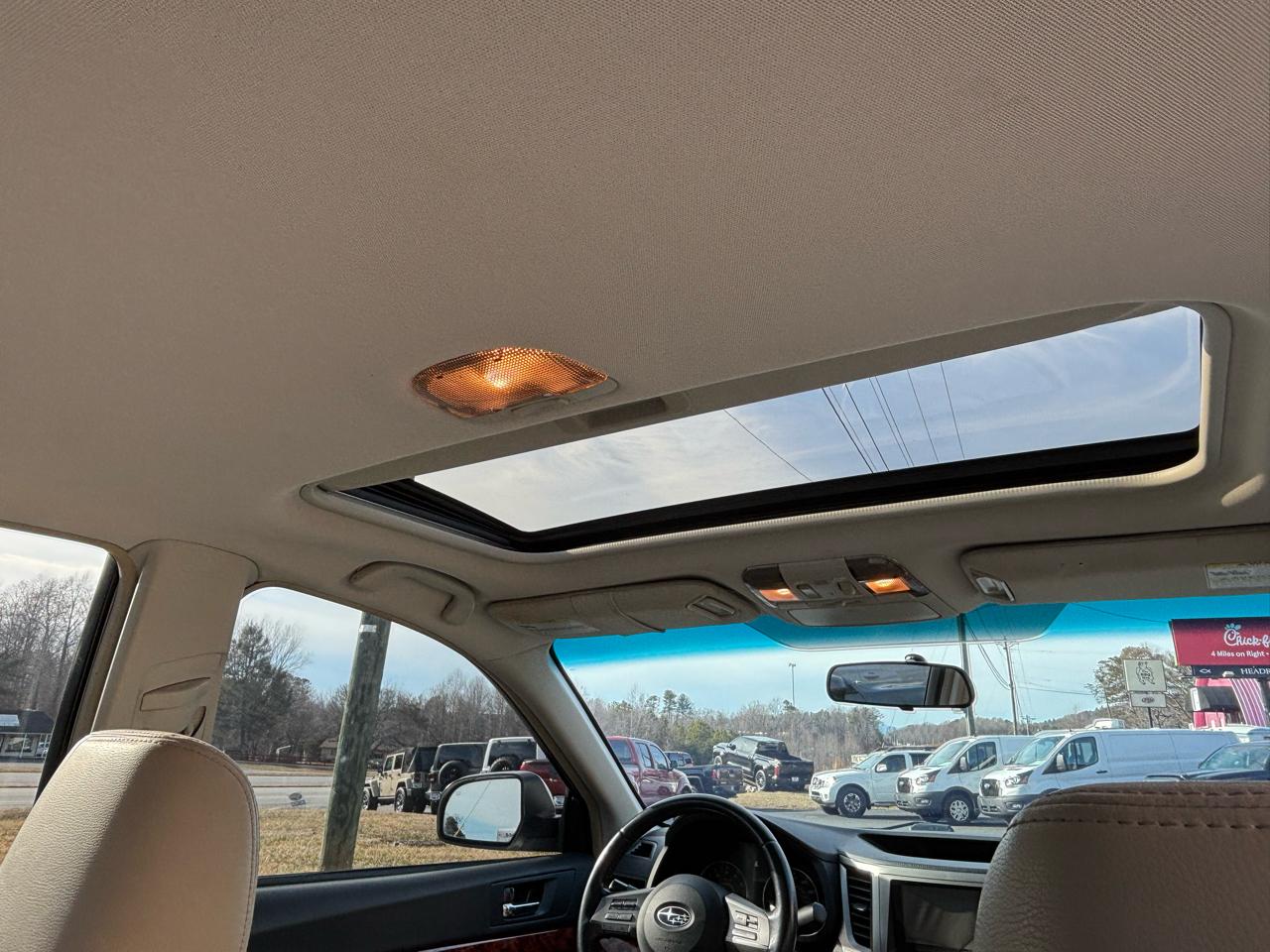 Subaru Legacy 3.6R Limited 2011