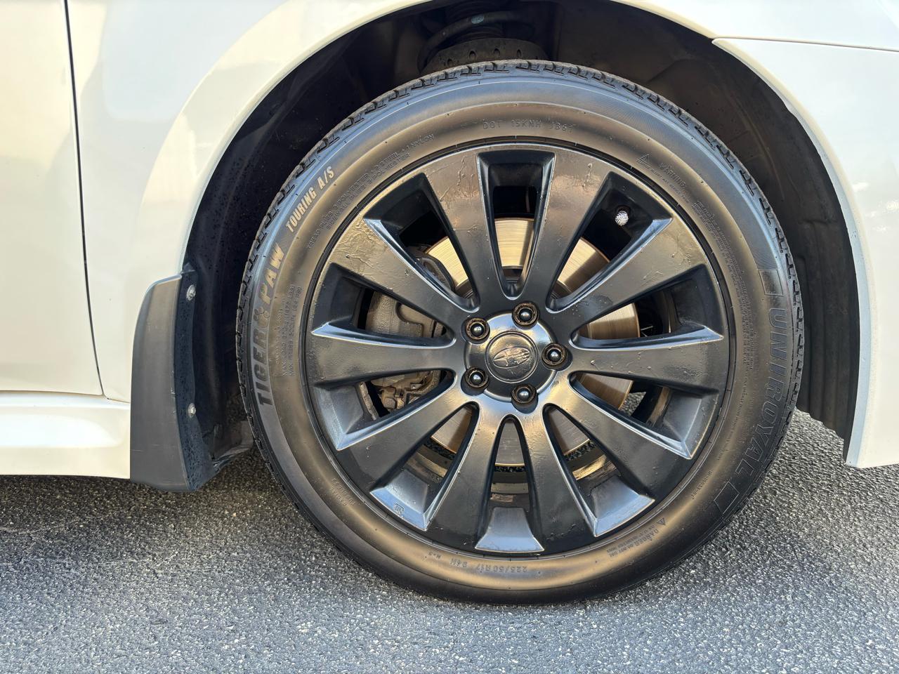 Subaru Legacy 3.6R Limited 2011