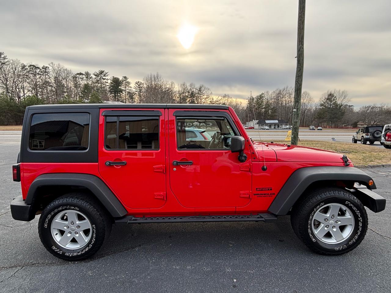 Jeep Wrangler Unlimited Sport 4WD 2017