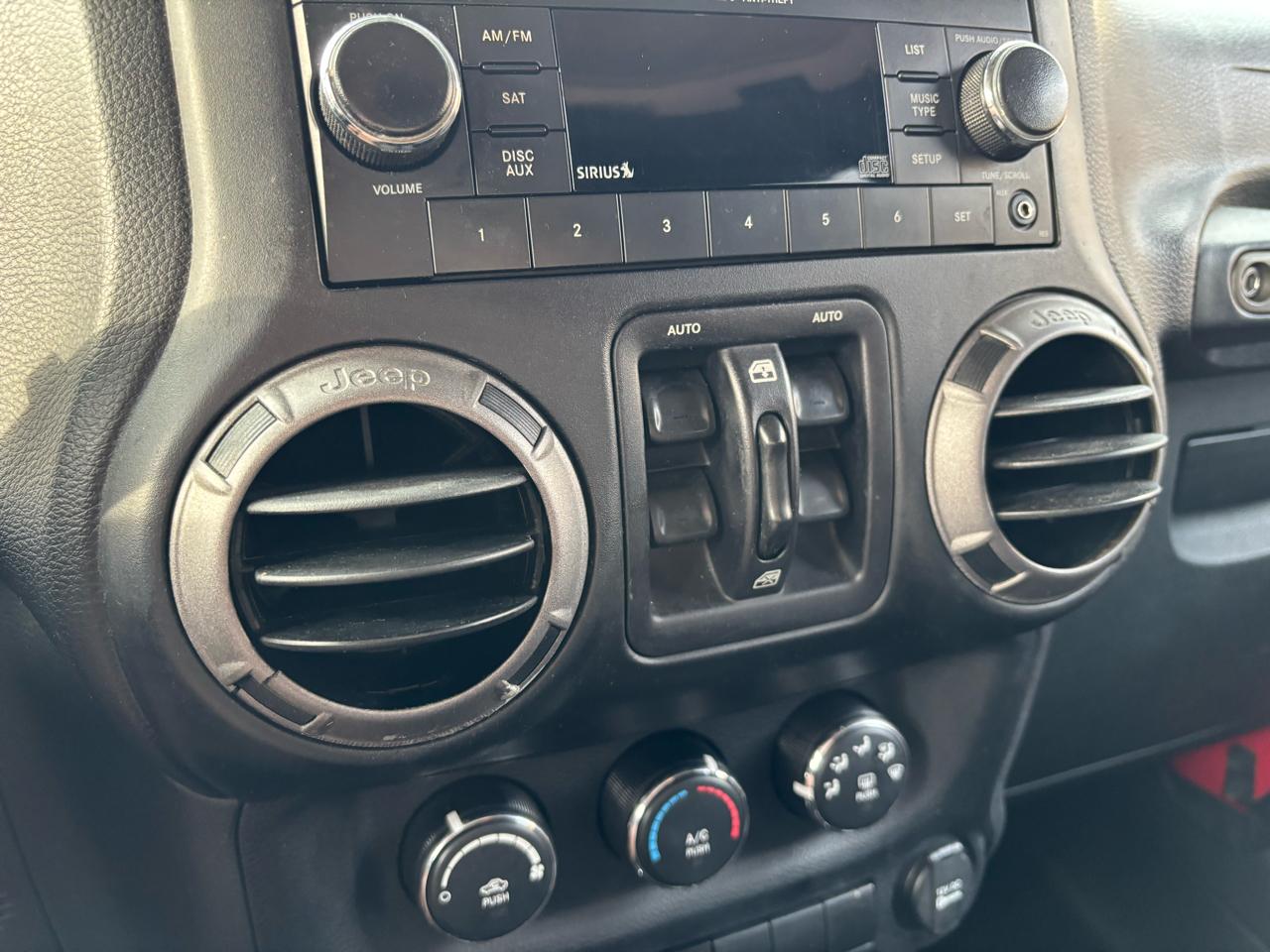 Jeep Wrangler Unlimited Sport 4WD 2017