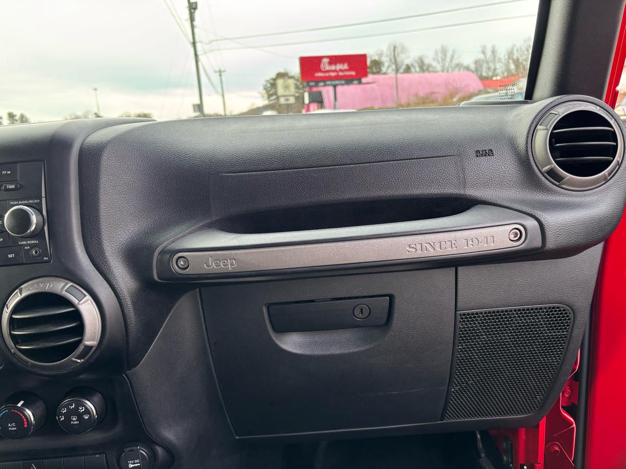 Jeep Wrangler Unlimited Sport 4WD 2017