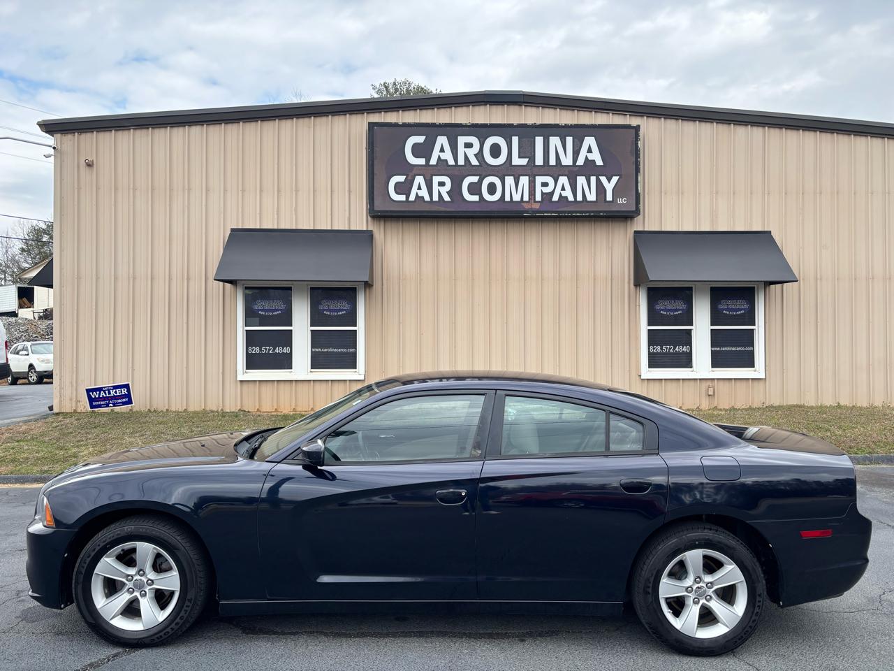 Dodge Charger SE 2011
