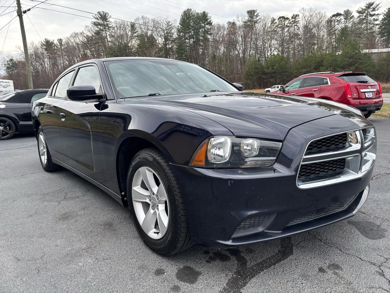 Dodge Charger SE 2011