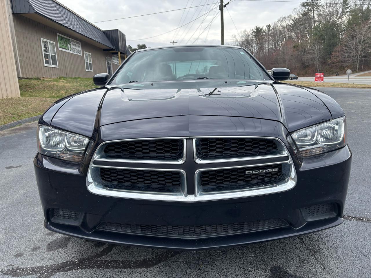 Dodge Charger SE 2011