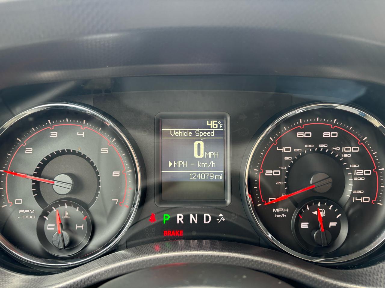 Dodge Charger SE 2011