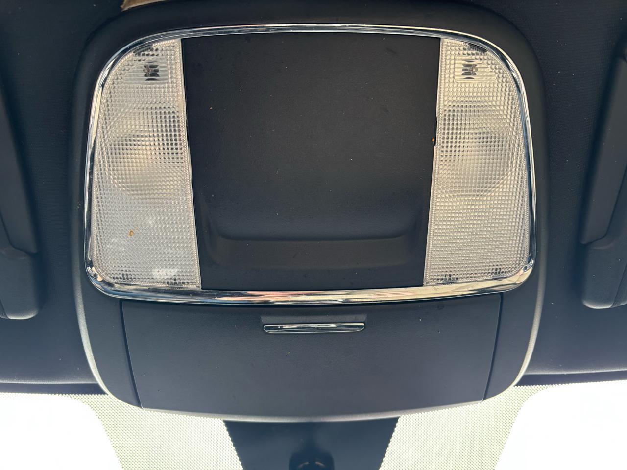 Dodge Charger SE 2011