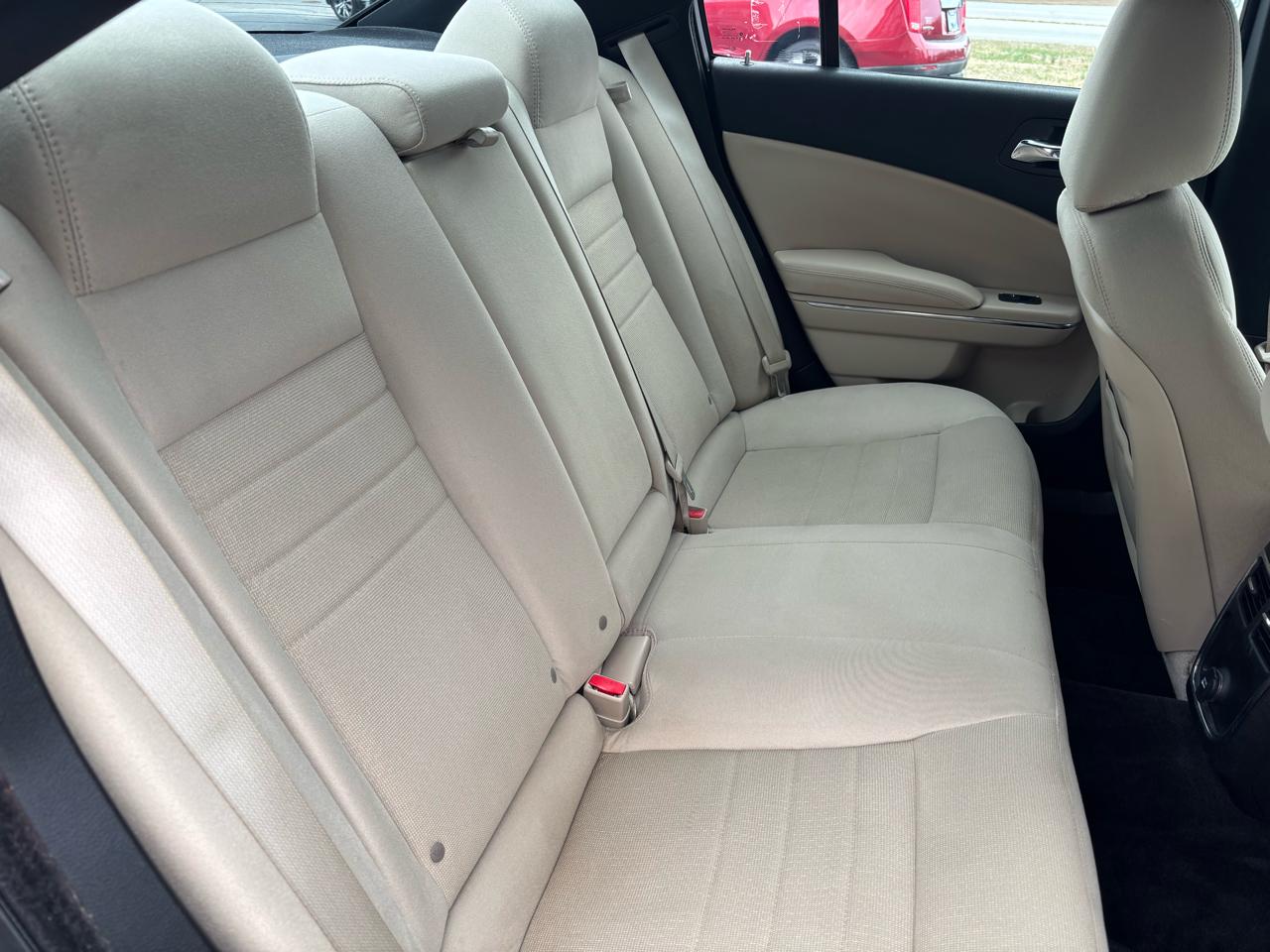 Dodge Charger SE 2011