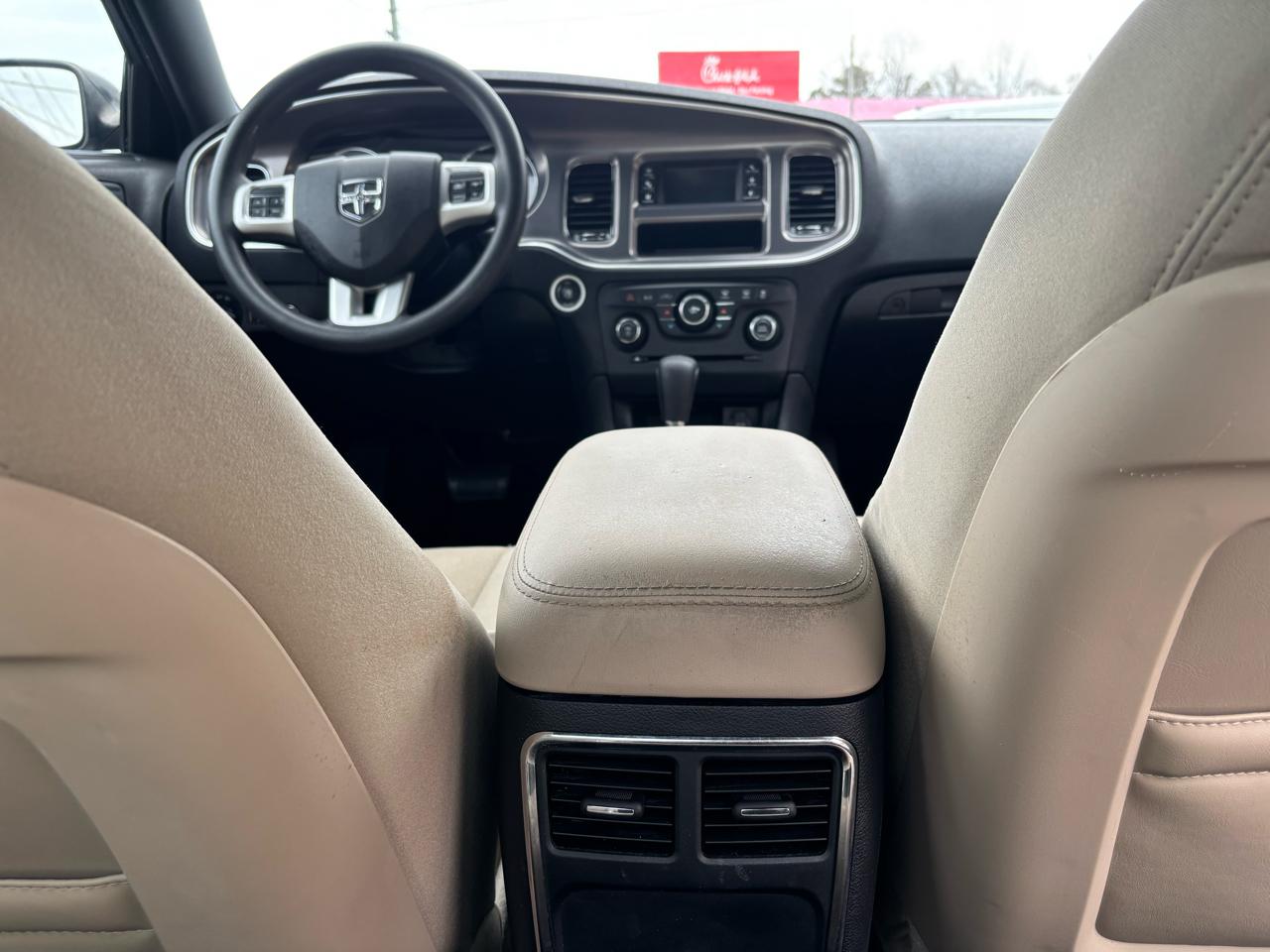 Dodge Charger SE 2011