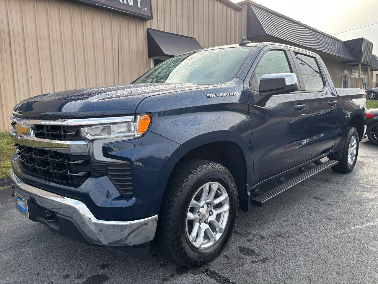 2022 Chevrolet Silverado 1500 LT Crew Cab 4WD