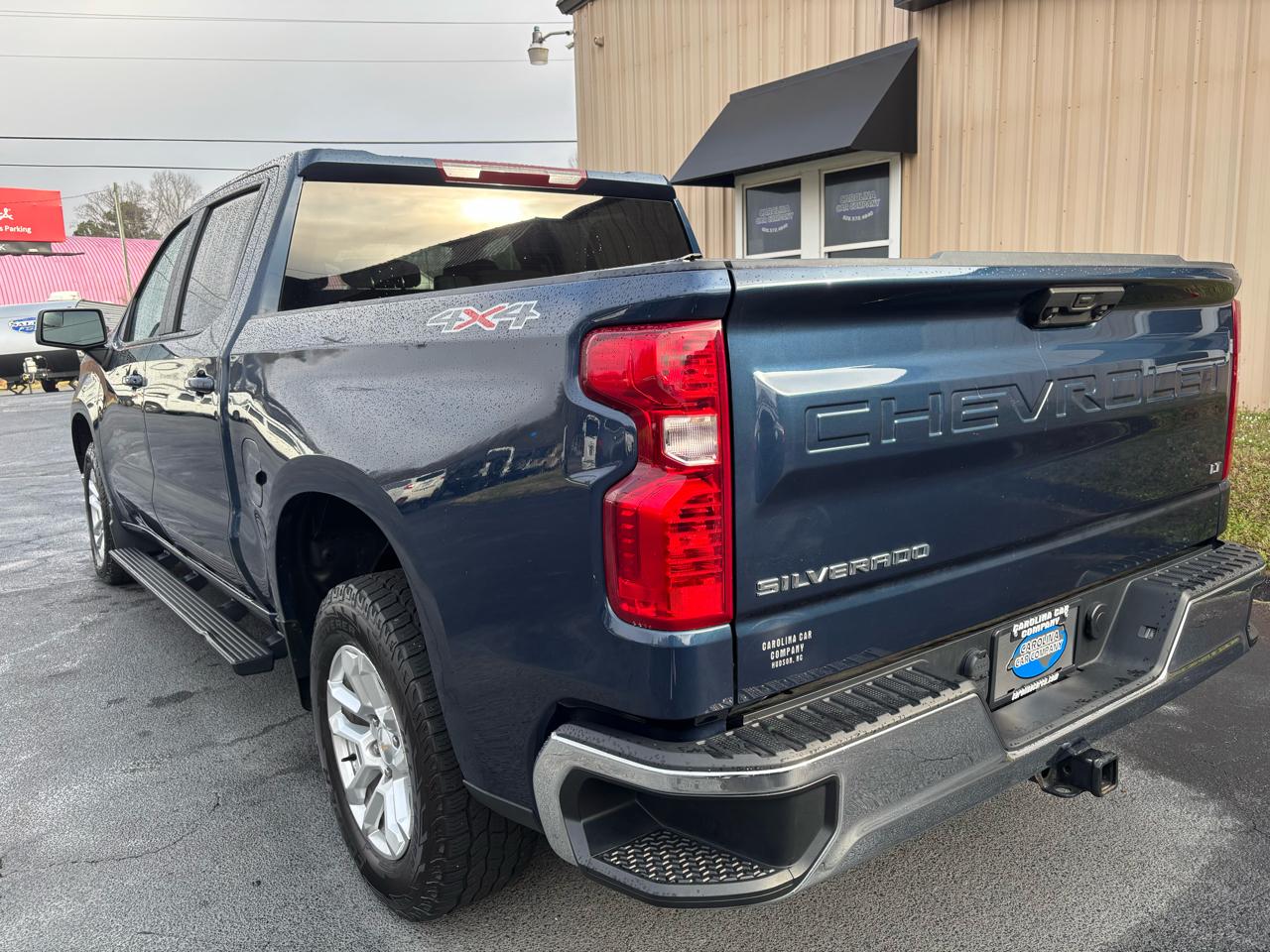 Chevrolet Silverado 1500 LT Crew Cab 4WD 2022