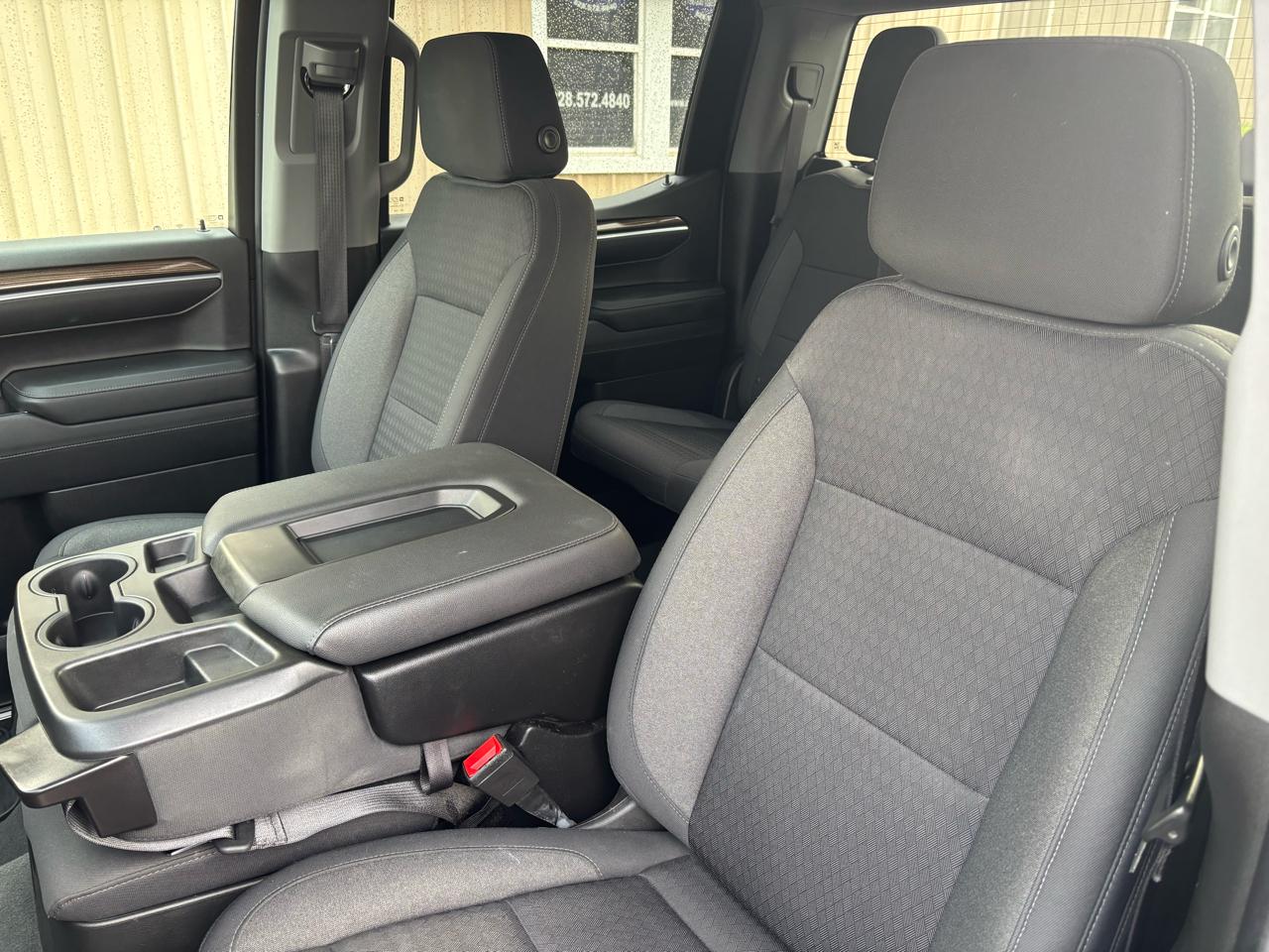 Chevrolet Silverado 1500 LT Crew Cab 4WD 2022