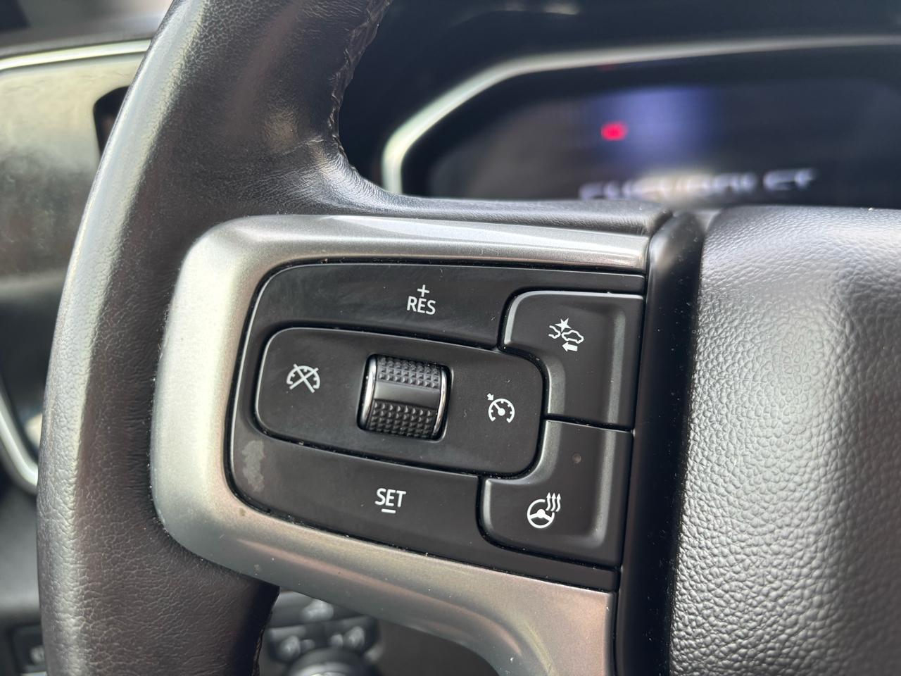 Chevrolet Silverado 1500 LT Crew Cab 4WD 2022