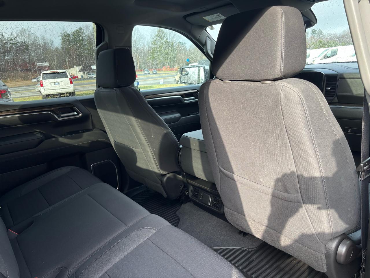 Chevrolet Silverado 1500 LT Crew Cab 4WD 2022