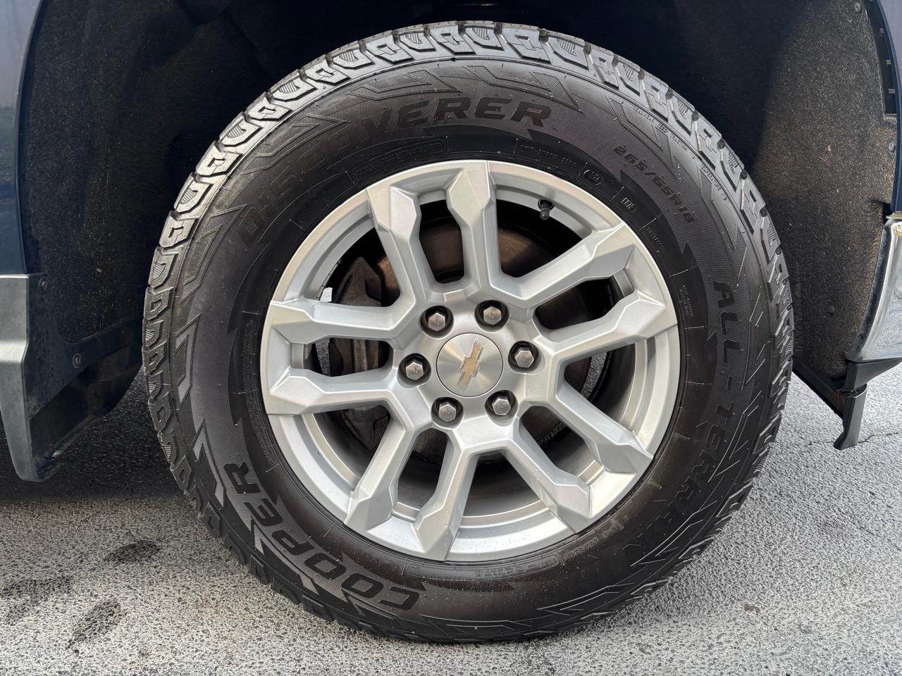 Chevrolet Silverado 1500 LT Crew Cab 4WD 2022