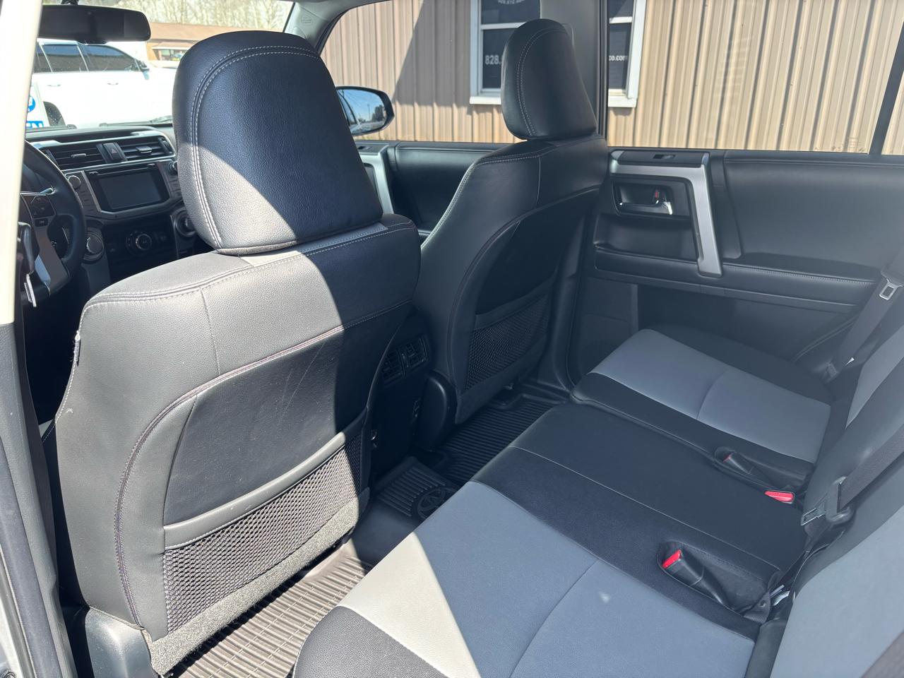 Toyota 4Runner SR5 Premium 4WD 2019